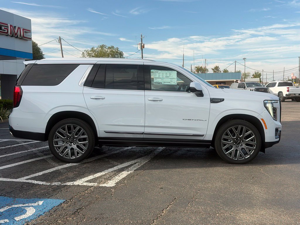 New 2027 GMC Yukon Denali Ultimate AWD/4WD image 4