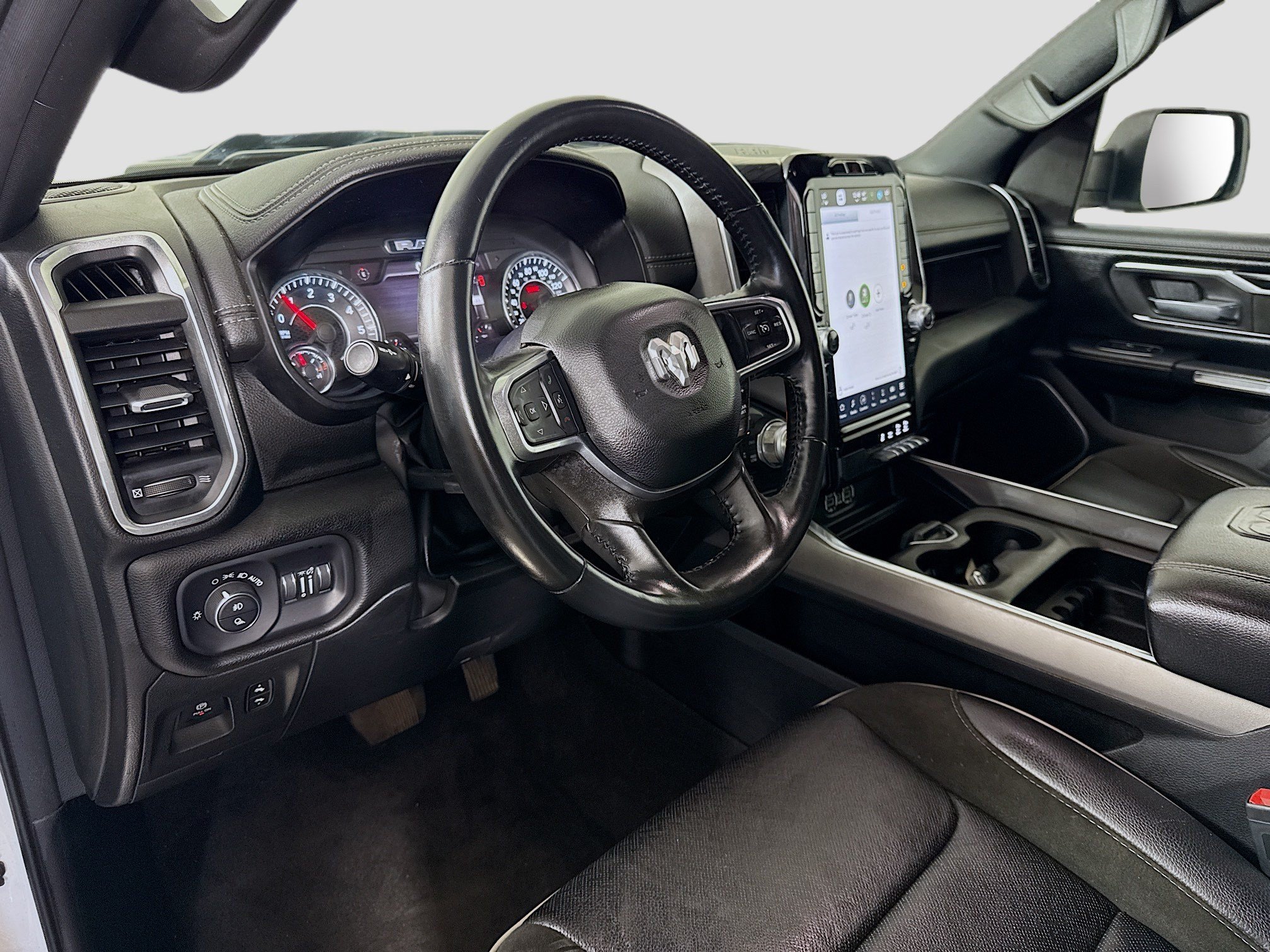 Used 2023 RAM 1500 Laramie AWD/4WD image 23
