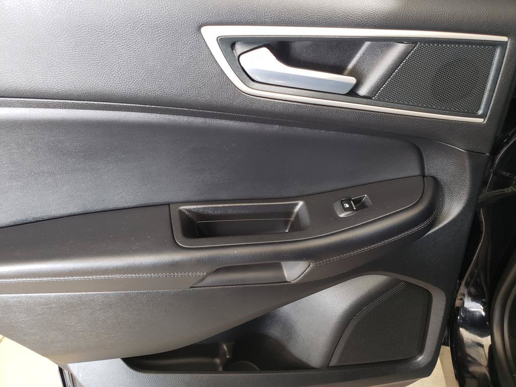 Used 2024 Ford Edge SEL w/ Convenience Package AWD/4WD image 13
