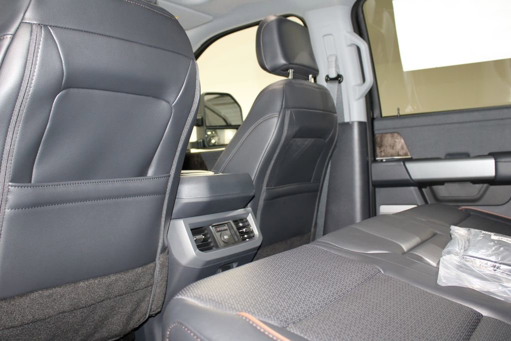 New 2026 Ford F250 Lariat w/ Black Appearance Package image 29