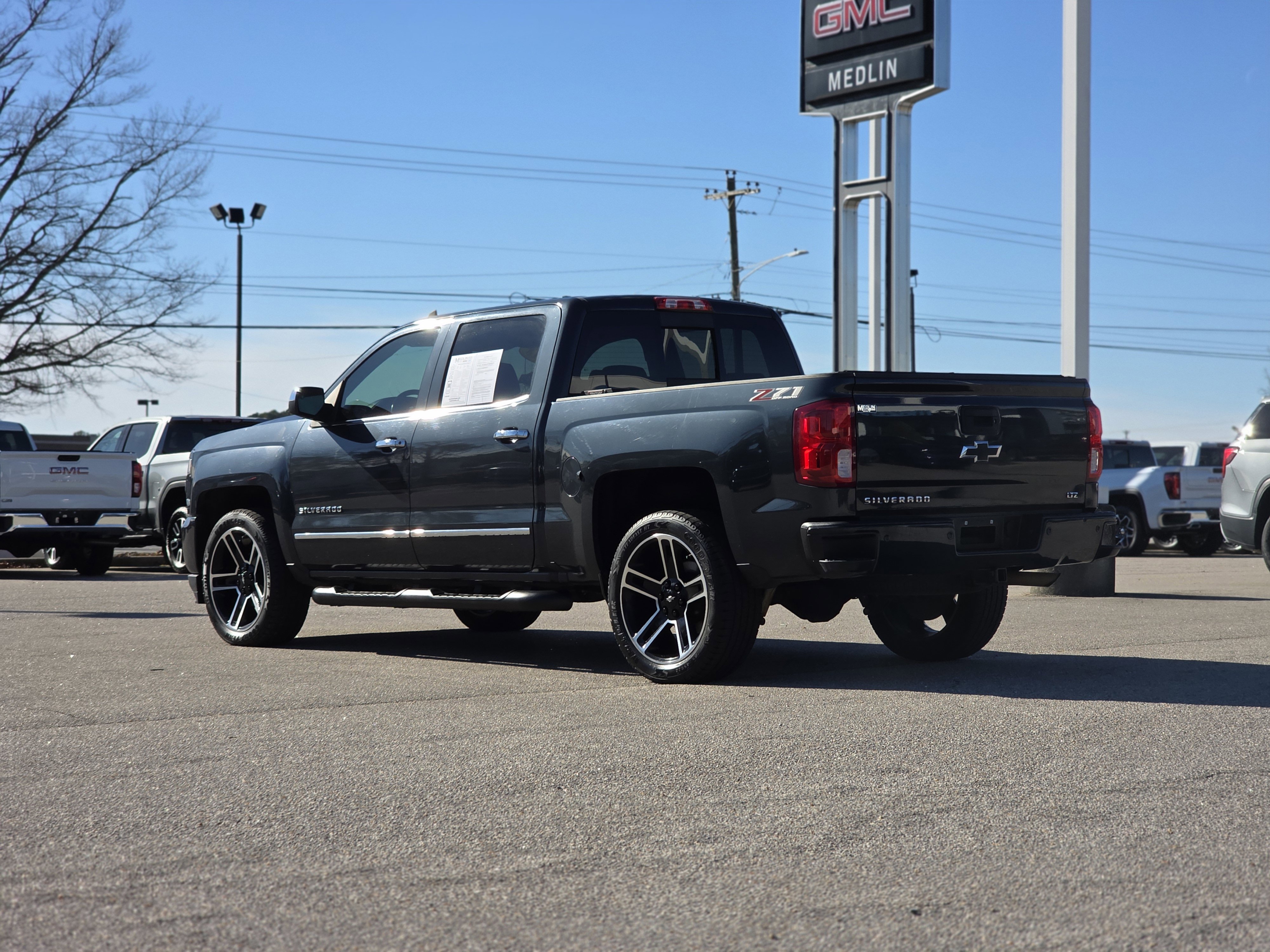 Used 2018 Chevrolet Silverado 1500 LTZ Z71 w/ LTZ Plus Package image 5