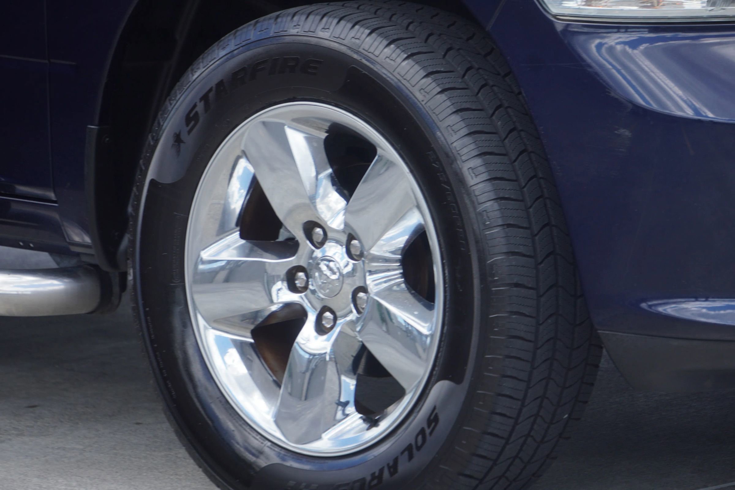 Used 2013 RAM 1500 Express image 32