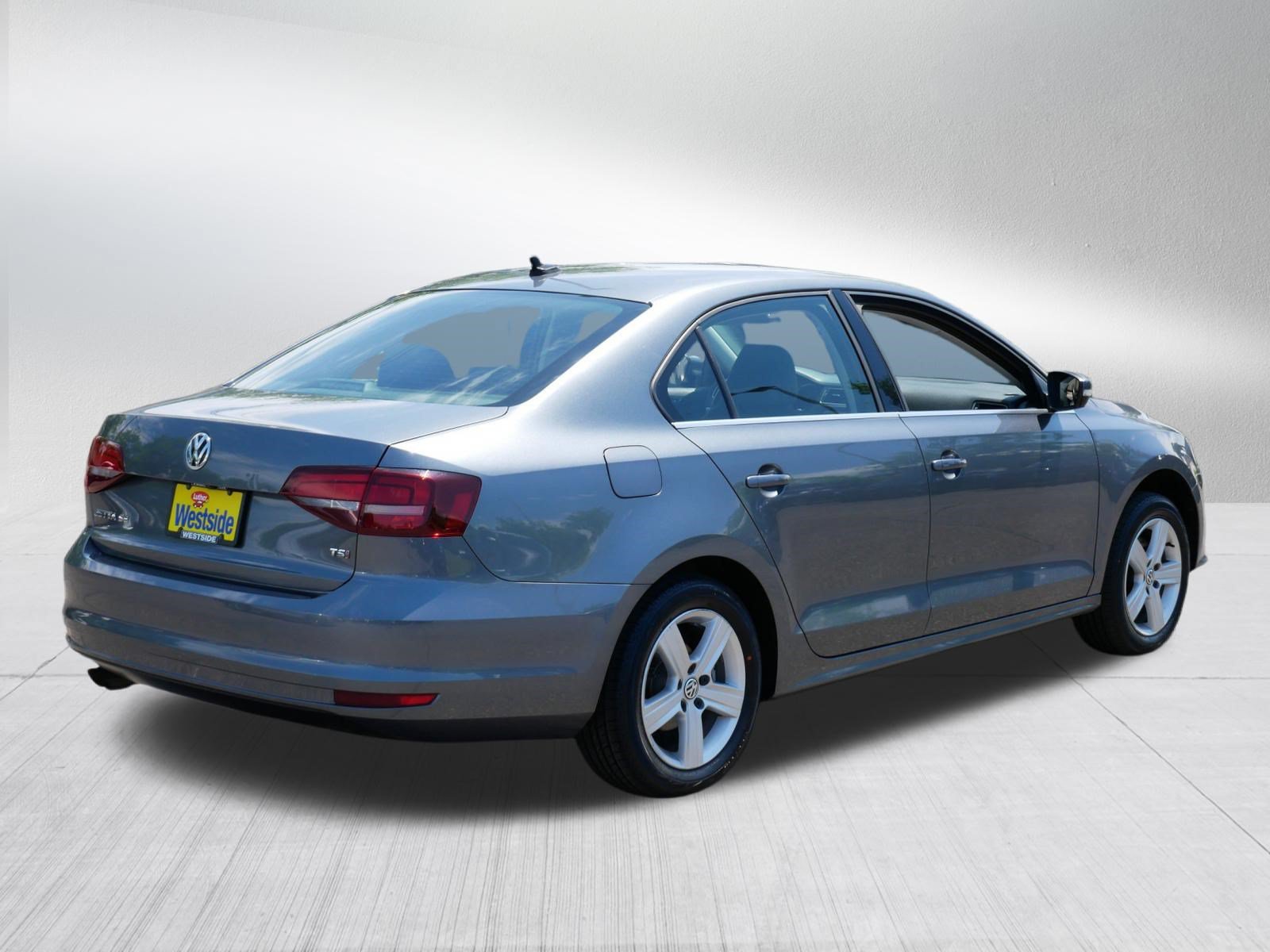 Used 2018 Volkswagen Jetta SE FWD image 7