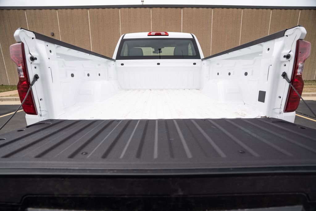 New 2026 Chevrolet Silverado 1500 W/T image 8