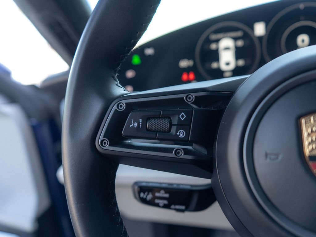 Used 2022 Porsche Taycan Turbo S image 19