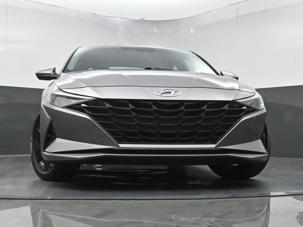 Used 2023 Hyundai Elantra Blue FWD image 23