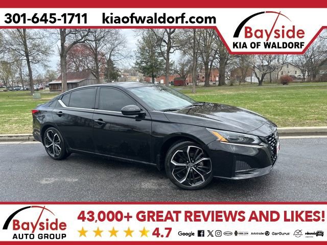 Used 2023 Nissan Altima 2.5 SR image 1