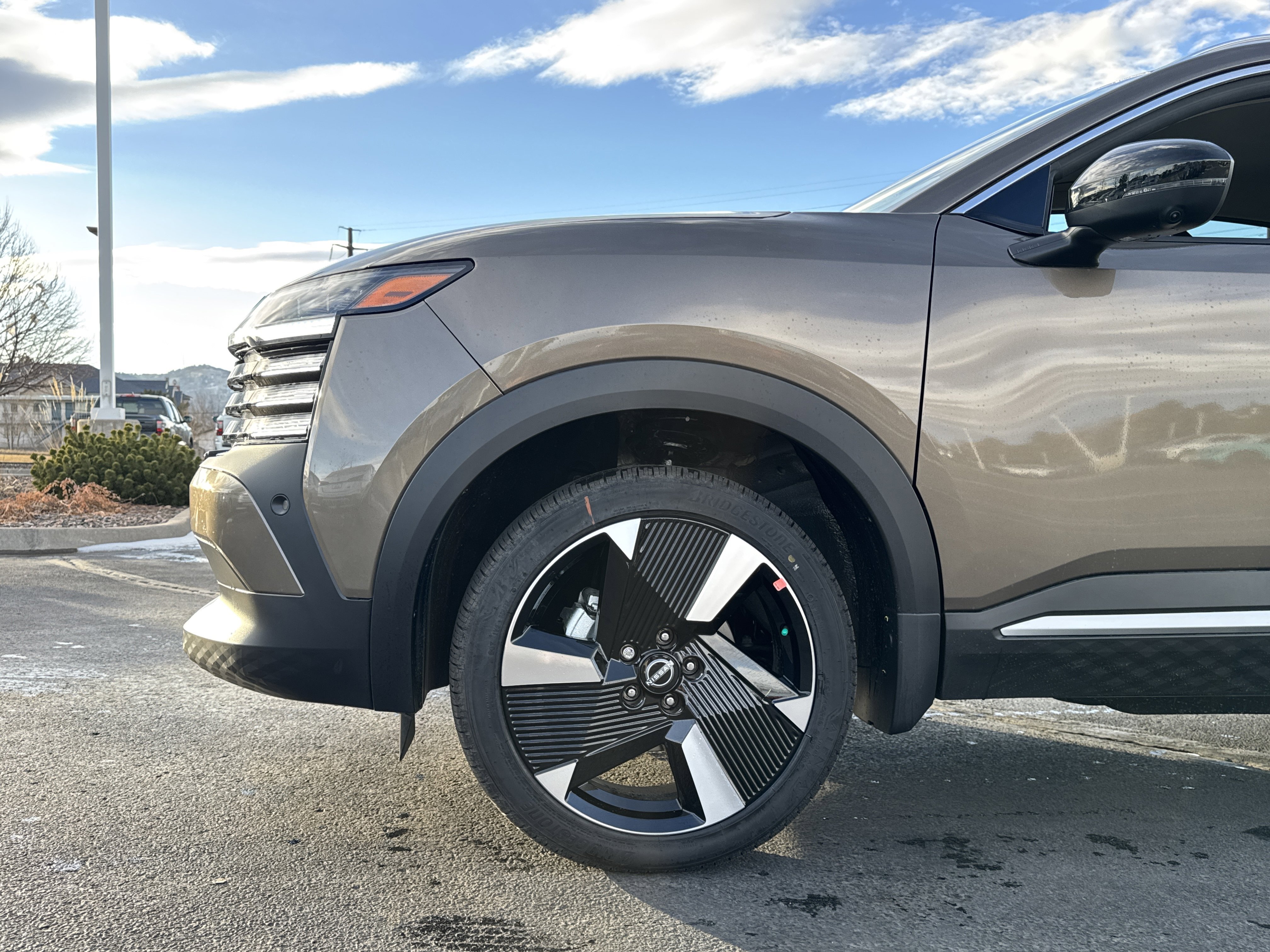 New 2026 Nissan Kicks SR w/ Cold Weather Package AWD/4WD image 8