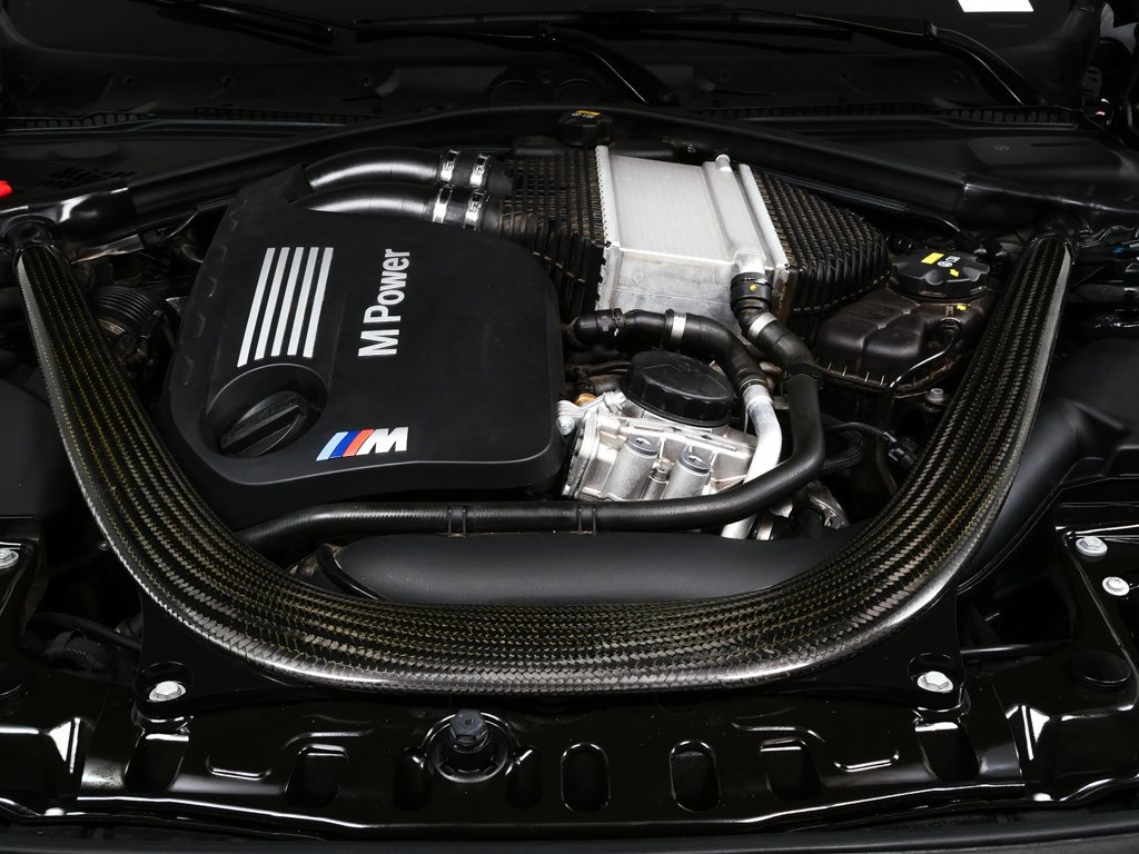 Used 2015 BMW M4 Convertible image 35