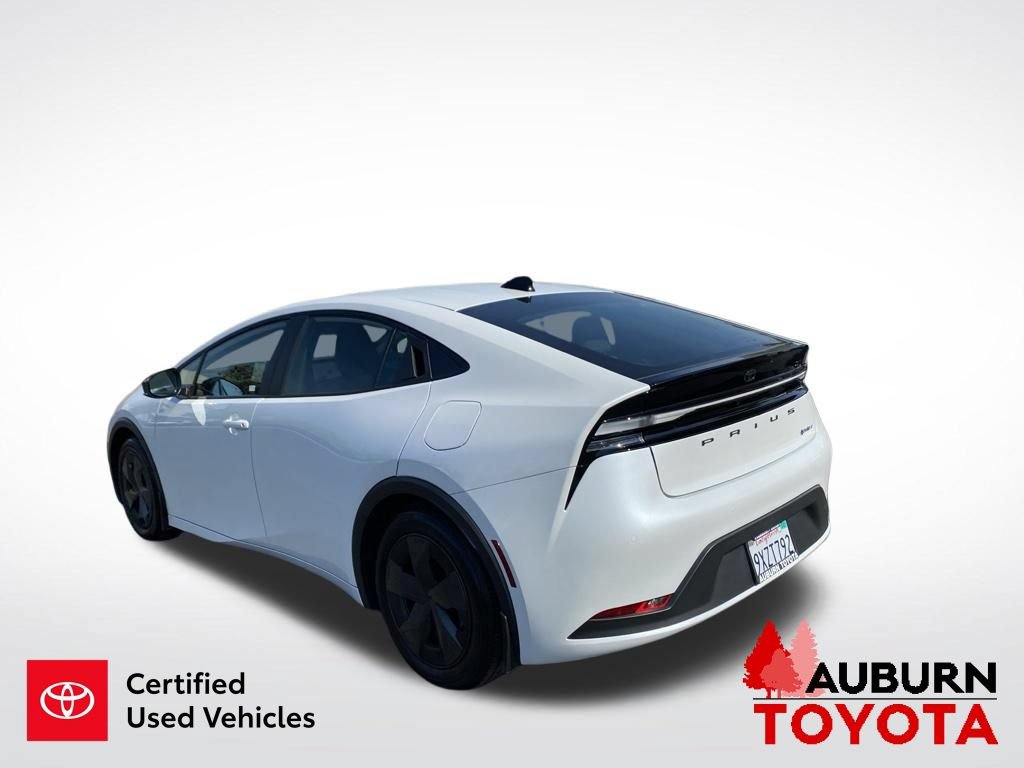 Certified 2026 Toyota Prius Plug-In Hybrid FWD image 6