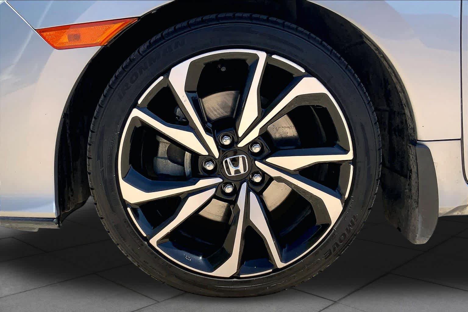 Used 2017 Honda Civic Si image 11