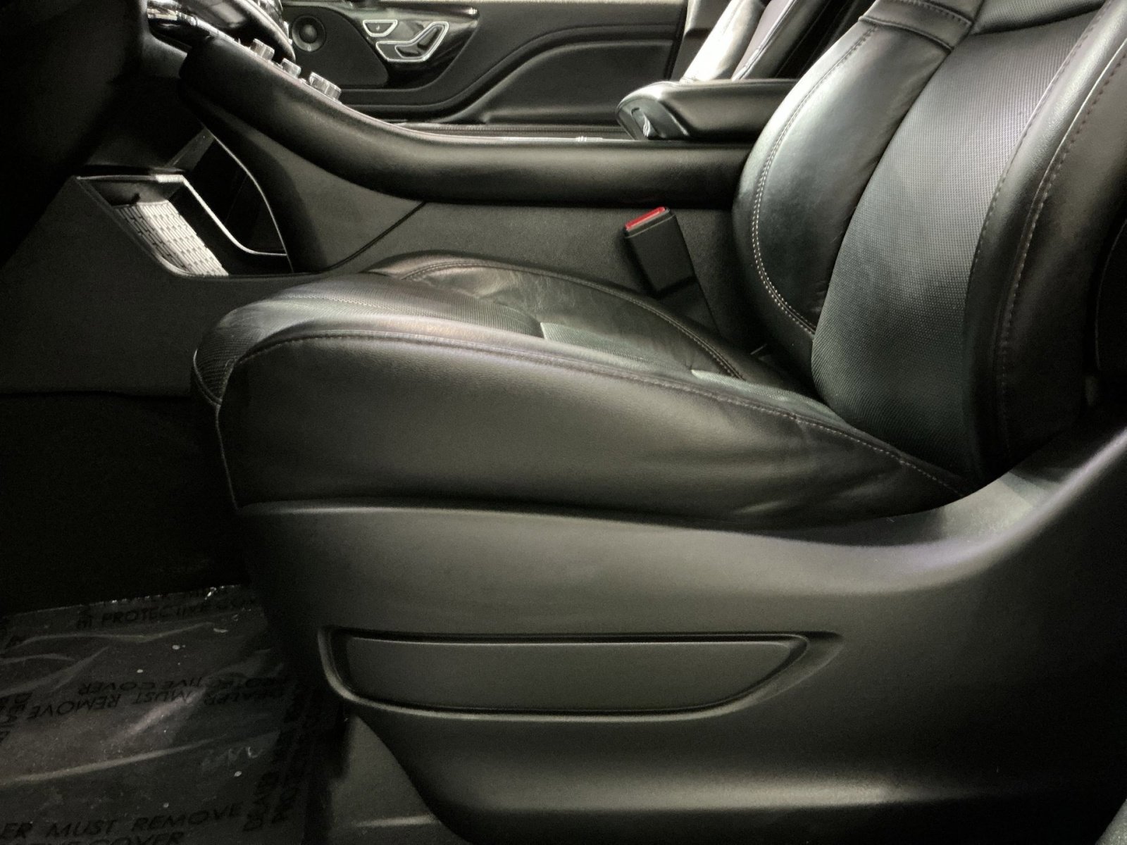 Used 2023 Lincoln Aviator Reserve image 22