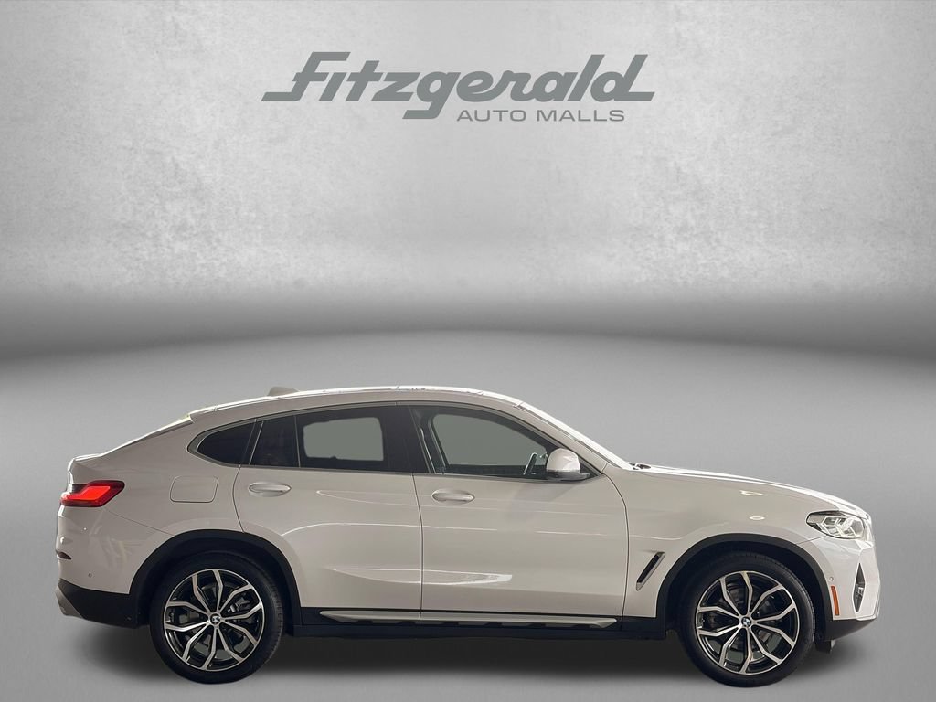 Used 2023 BMW X4 xDrive30i w/ Premium Package AWD/4WD image 4