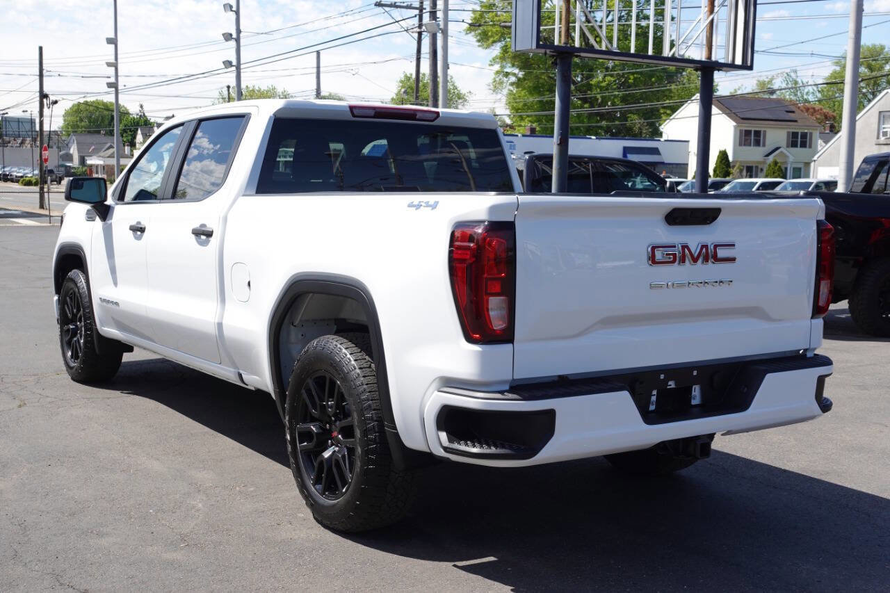 Used 2024 GMC Sierra 1500 Pro w/ Graphite Edition AWD/4WD image 3