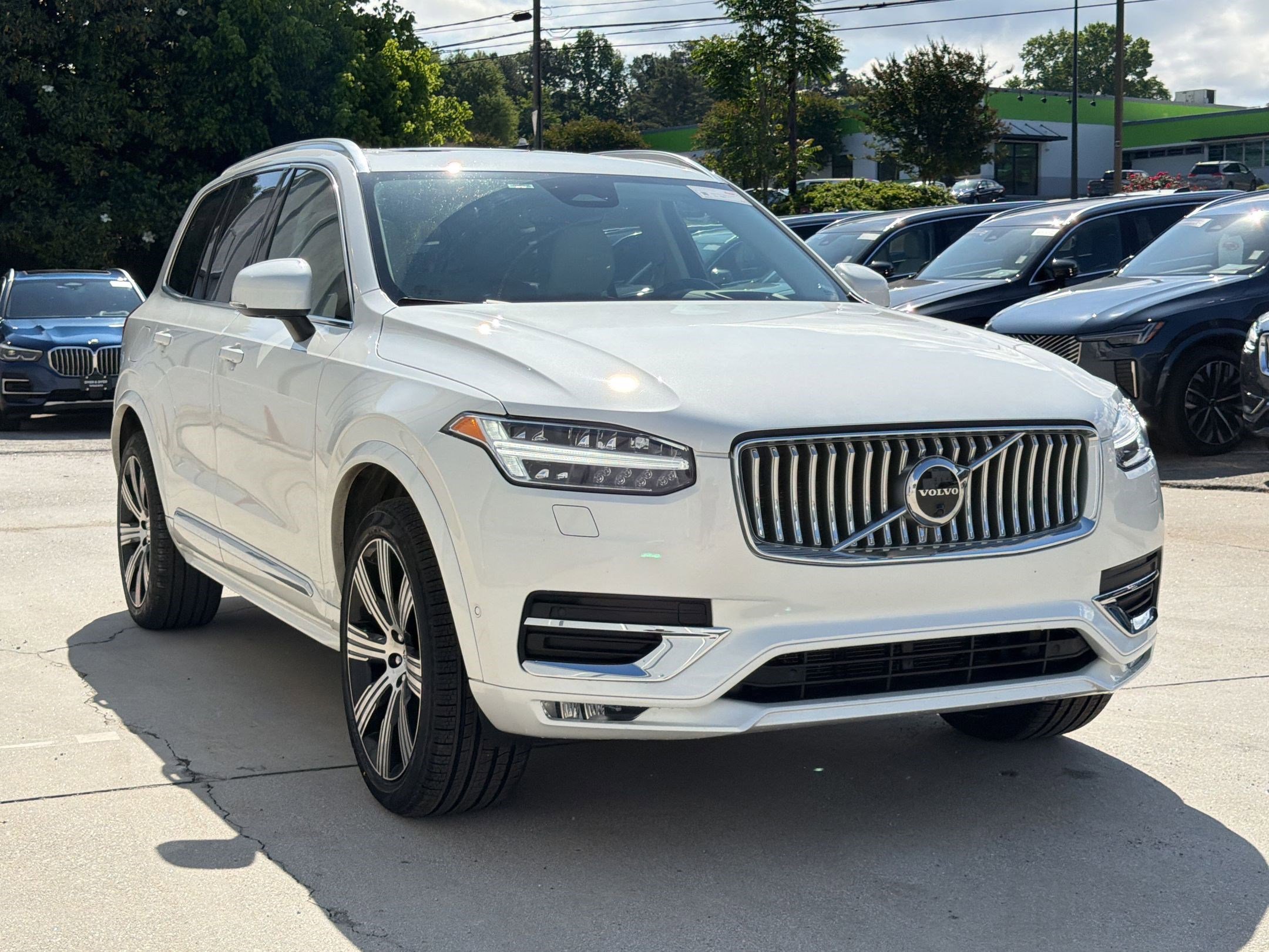 Used 2023 Volvo XC90 B6 Ultimate w/ Protection Package Premier AWD/4WD image 7