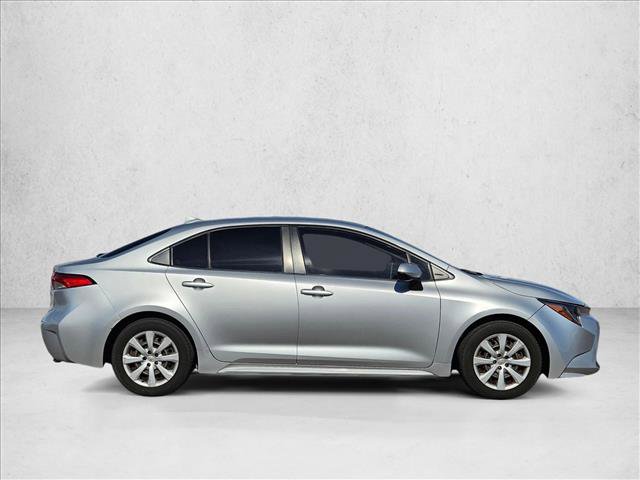 Used 2020 Toyota Corolla LE FWD video 4