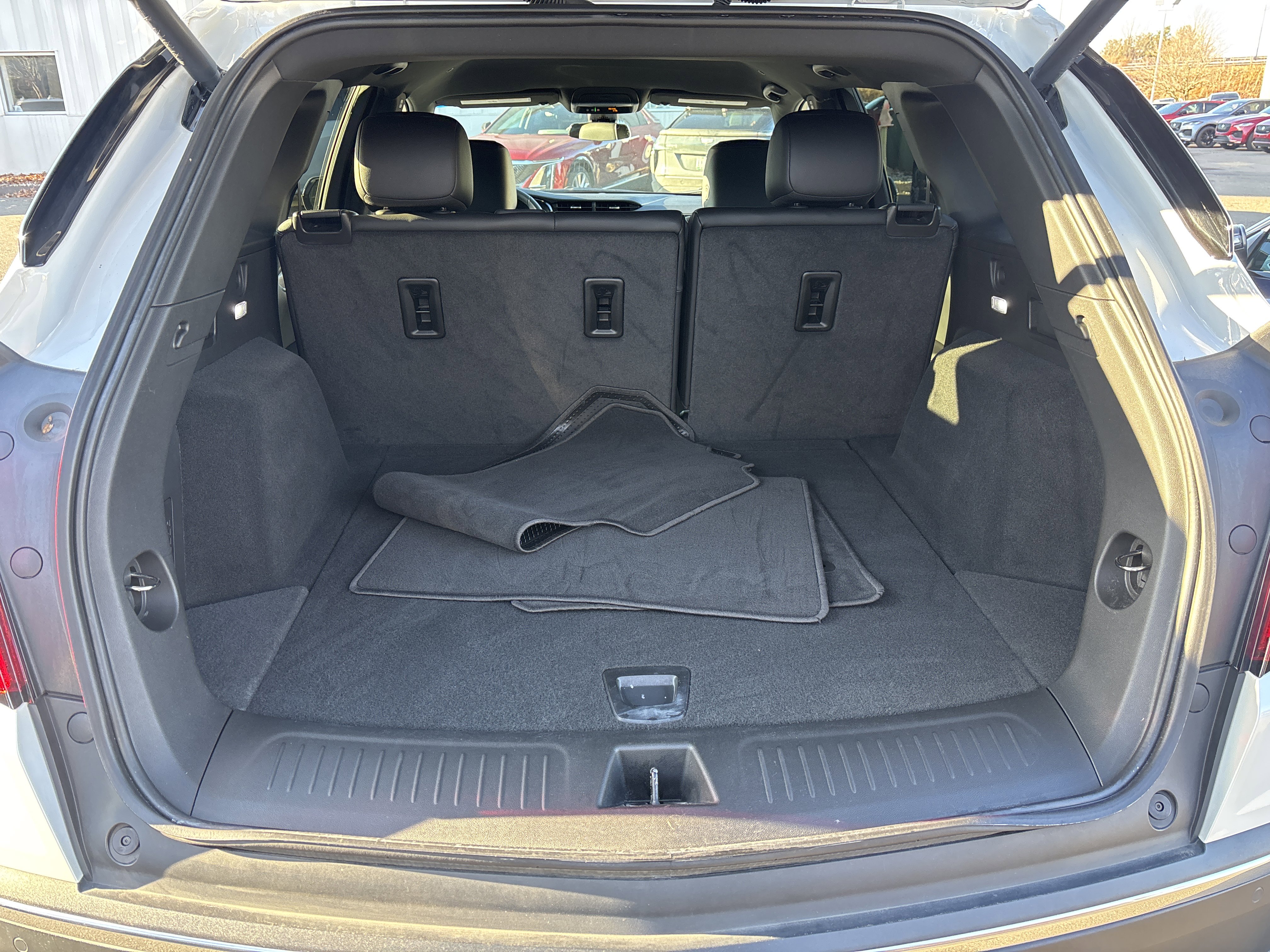 Used 2024 Cadillac XT5 Luxury image 31