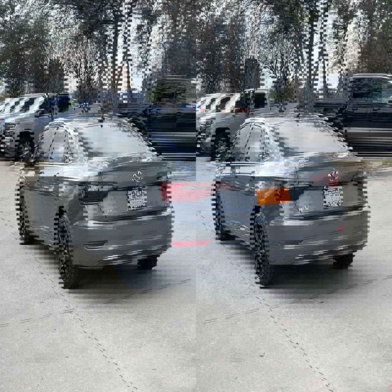 Used 2020 Volkswagen Jetta S image 4