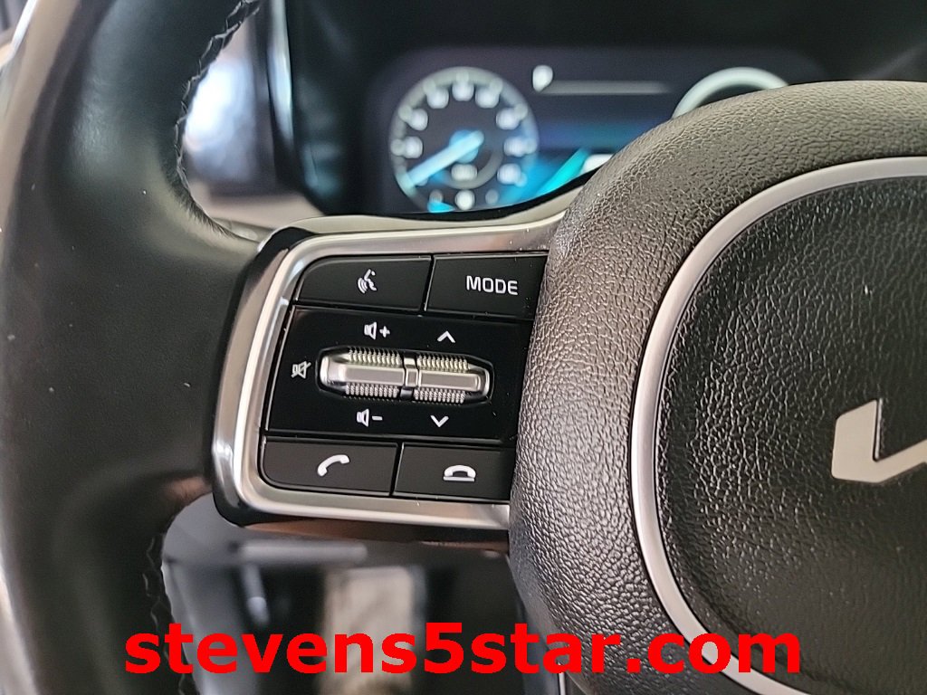Used 2023 Kia Sorento SX image 20