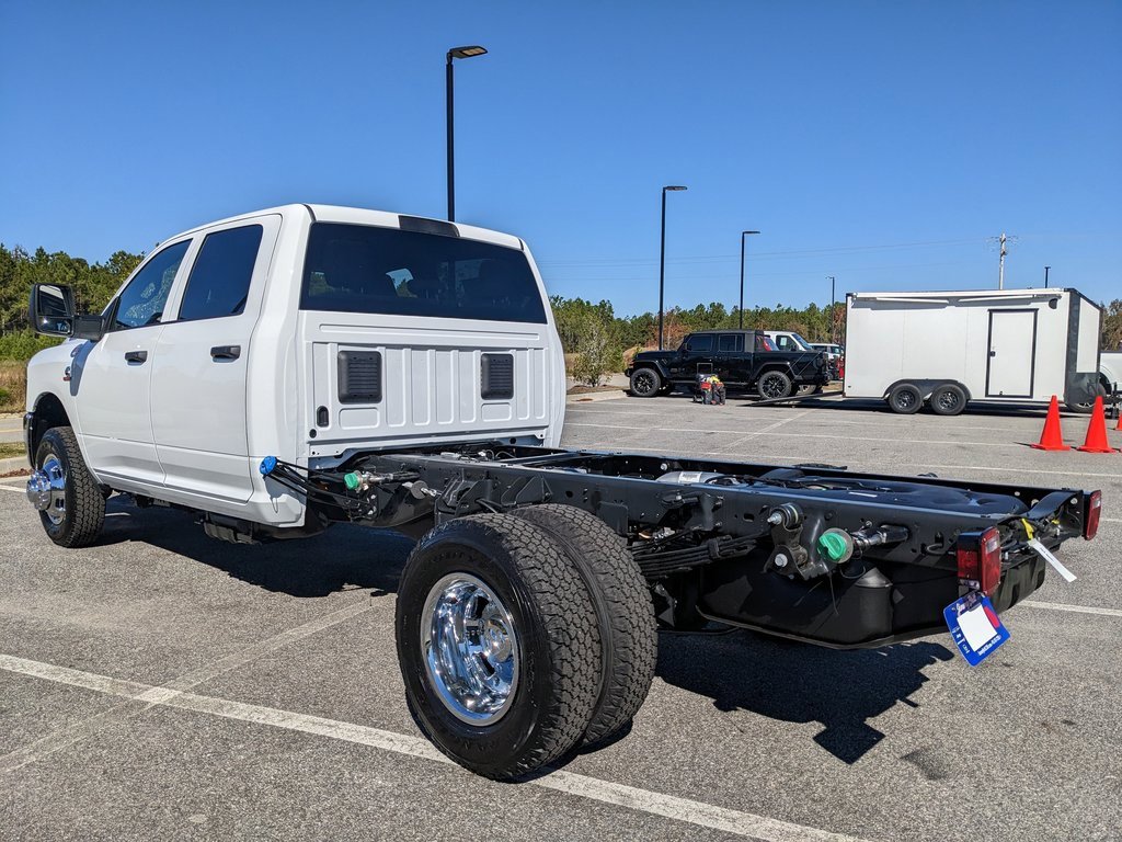 New 2026 RAM 3500 Tradesman image 14