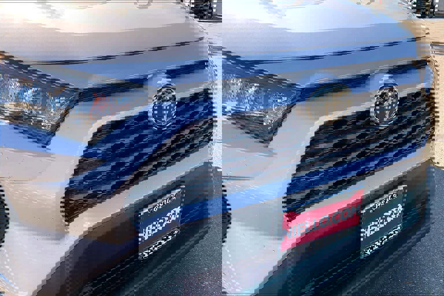 Used 2019 Toyota RAV4 LE w/ Carpet Mat Package image 30