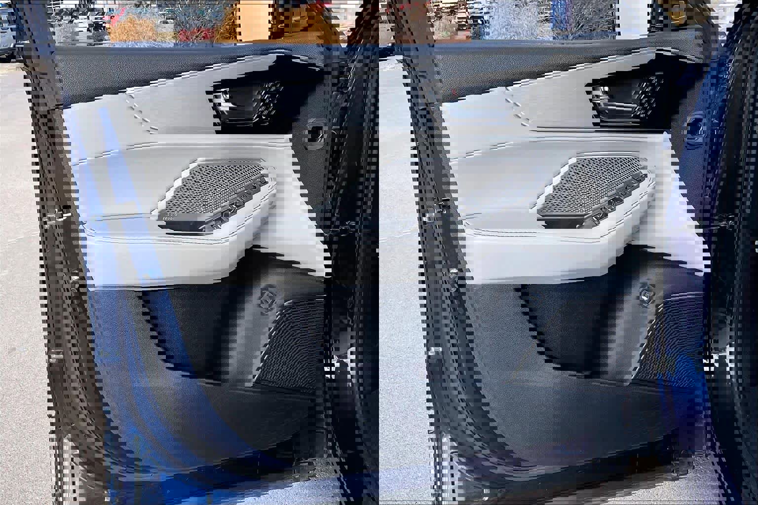 Used 2022 Acura MDX SH-AWD w/ Technology Package image 21