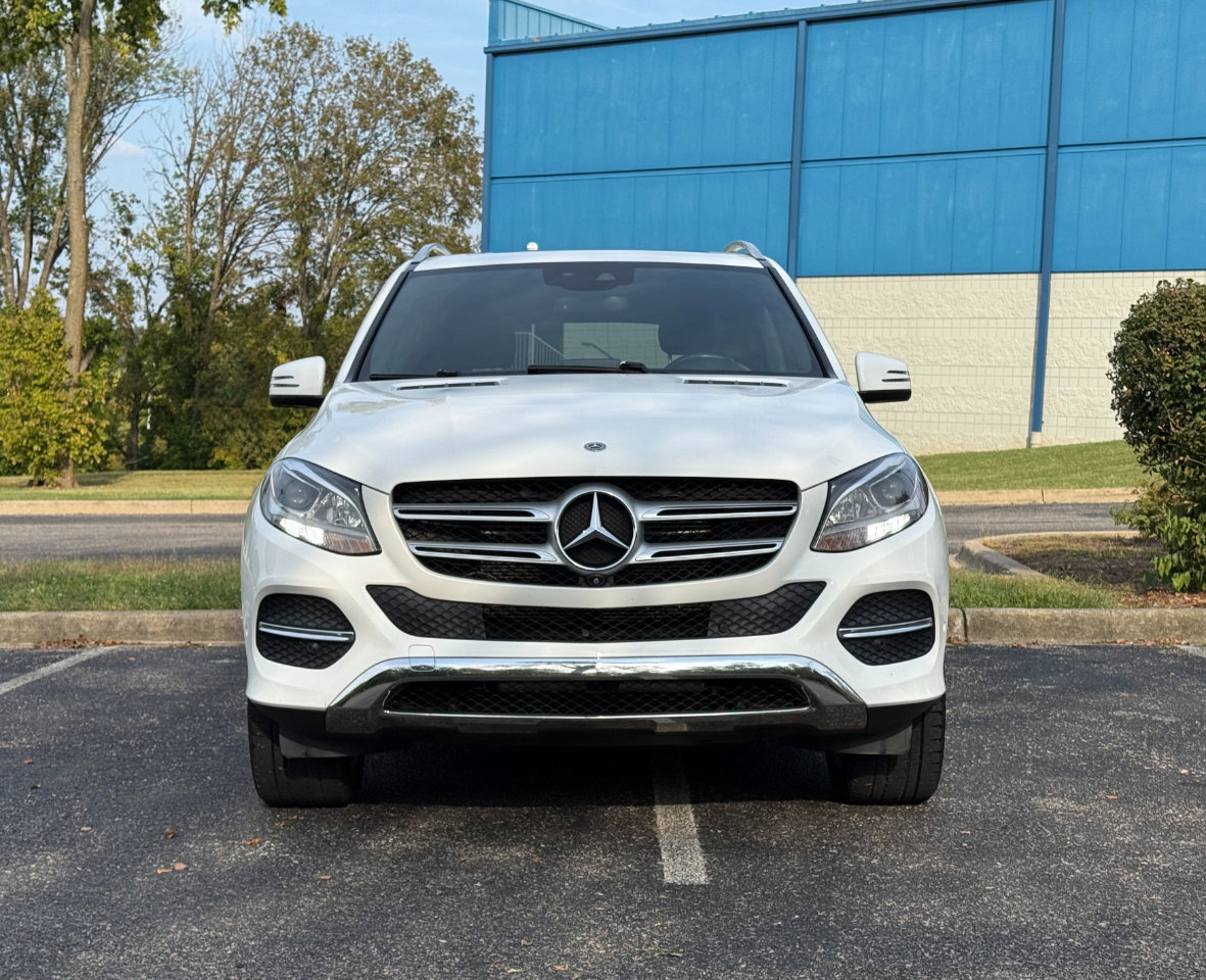 Used 2018 Mercedes-Benz GLE 350 4MATIC image 2