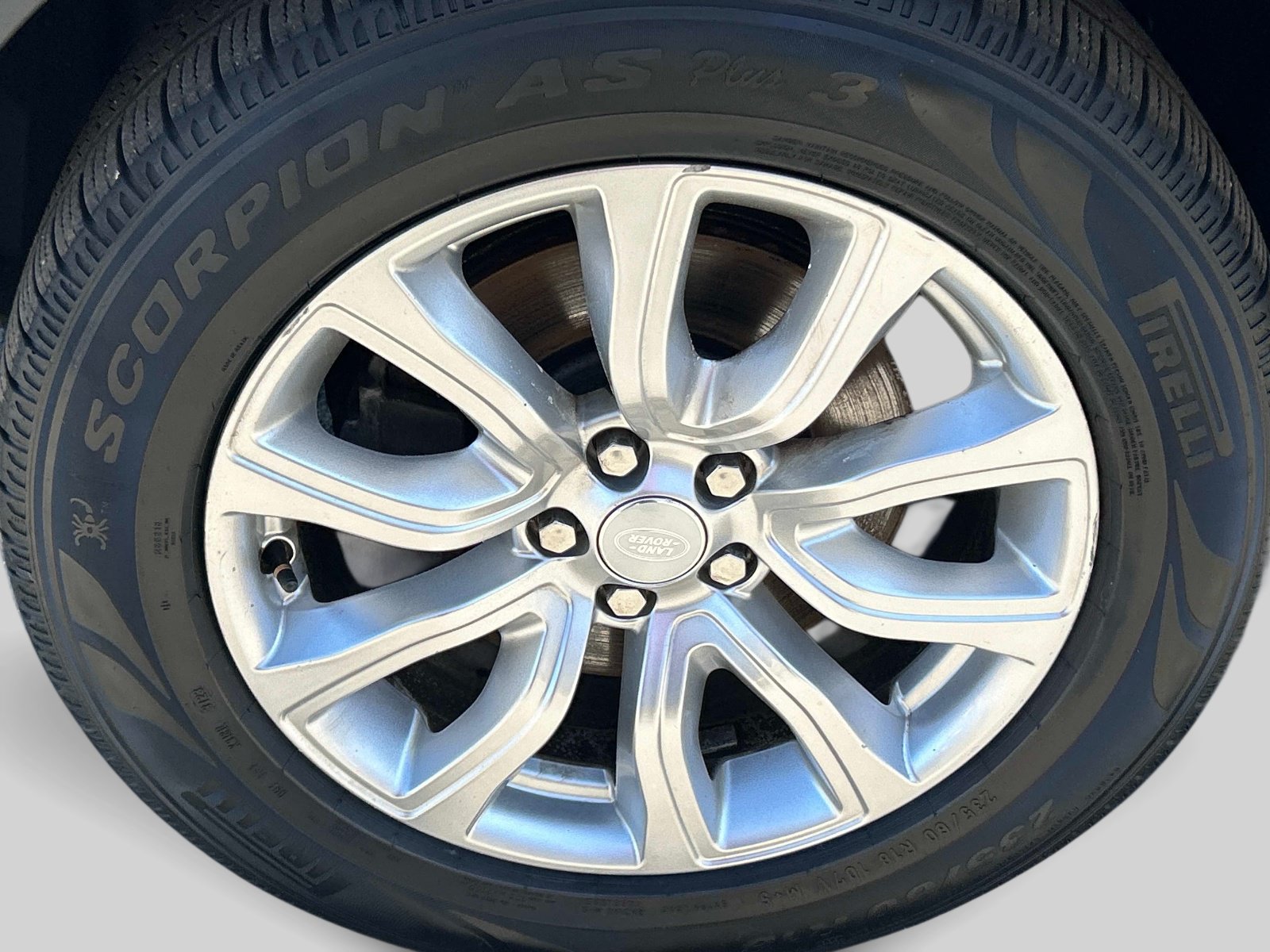 Used 2018 Land Rover Range Rover Evoque SE AWD/4WD image 9