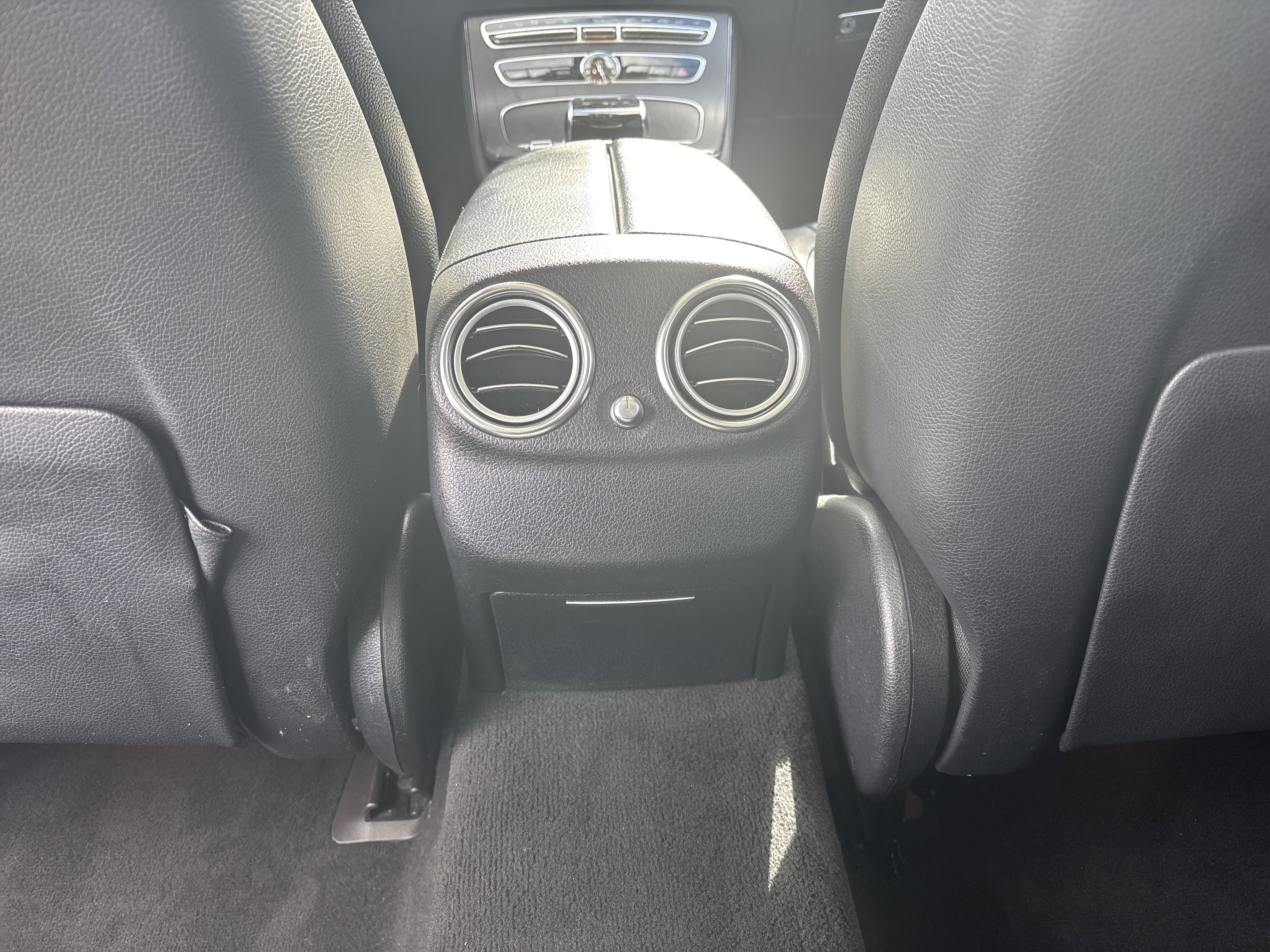 Used 2018 Mercedes-Benz E 300 4MATIC image 34