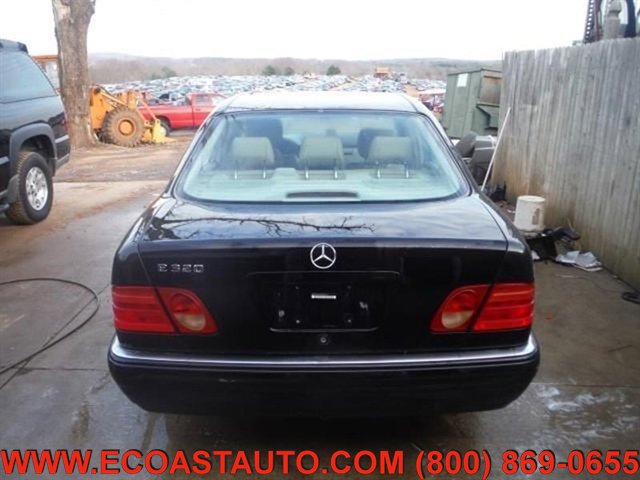 Used 1999 Mercedes-Benz E 320 Sedan image 5