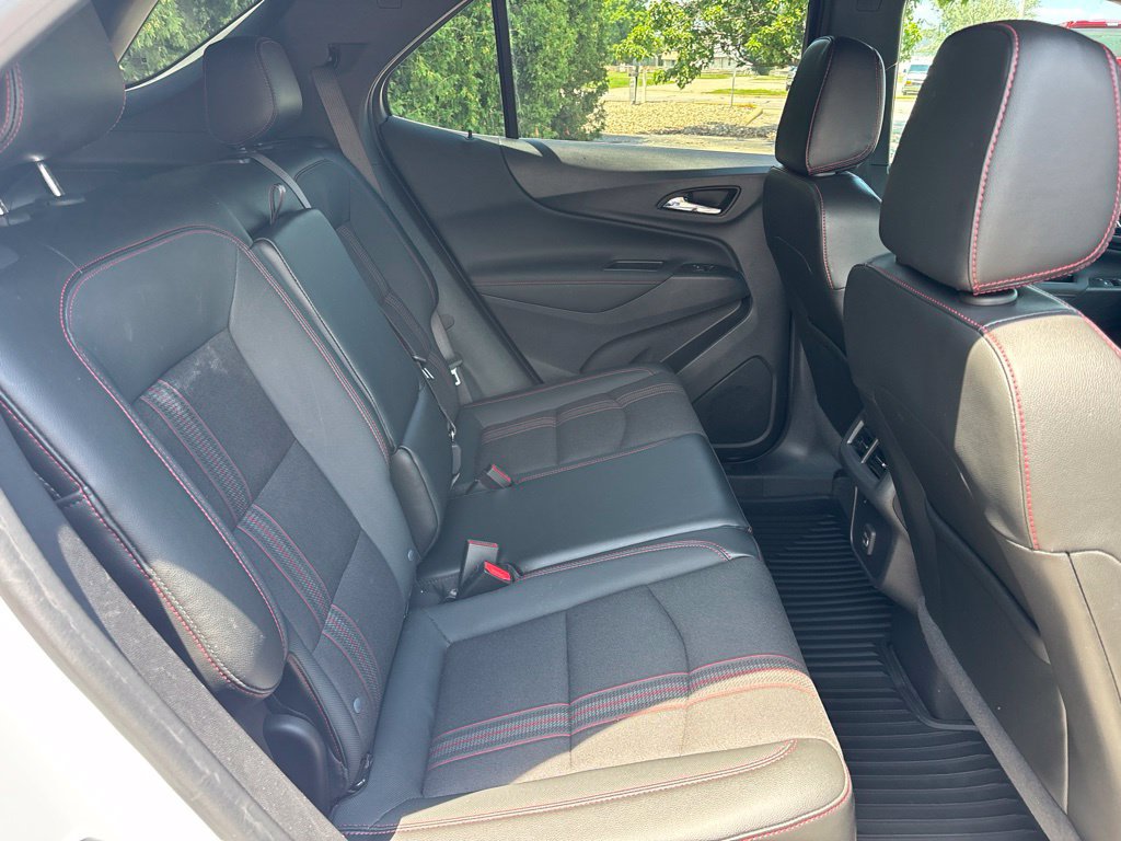 Used 2023 Chevrolet Equinox RS w/ LPO, Floor Liner Package FWD image 21