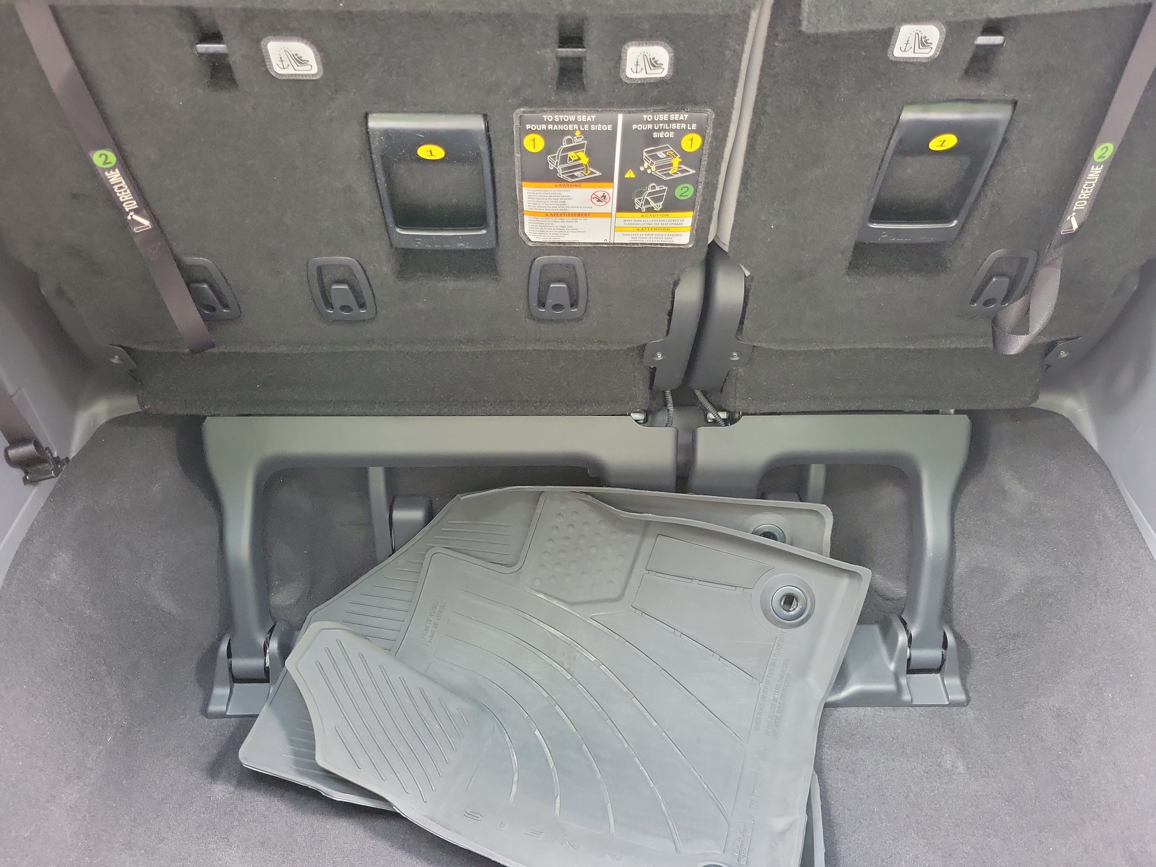 Used 2021 Toyota Sienna LE w/ LE Plus Package FWD image 8
