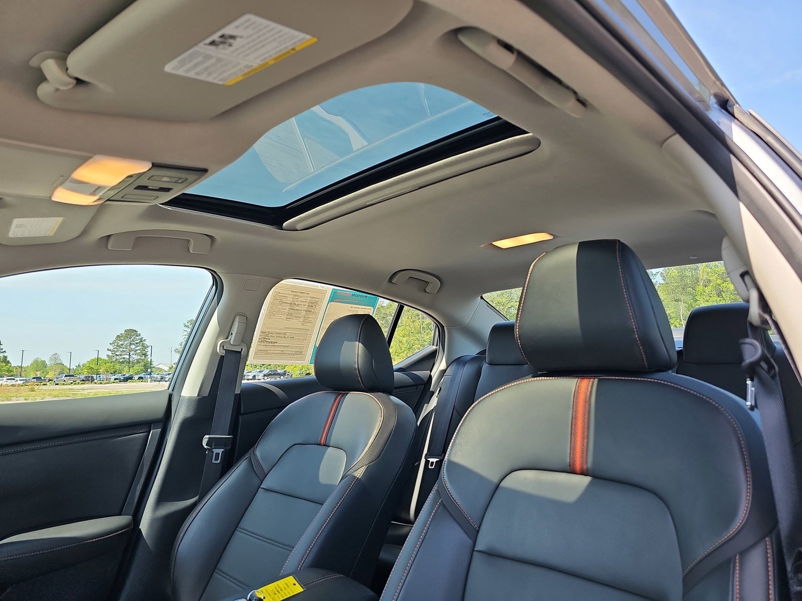 Used 2022 Nissan Sentra SR w/ SR Premium Package FWD image 31