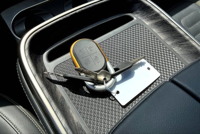 Used 2022 Rivian R1T Launch Edition image 34