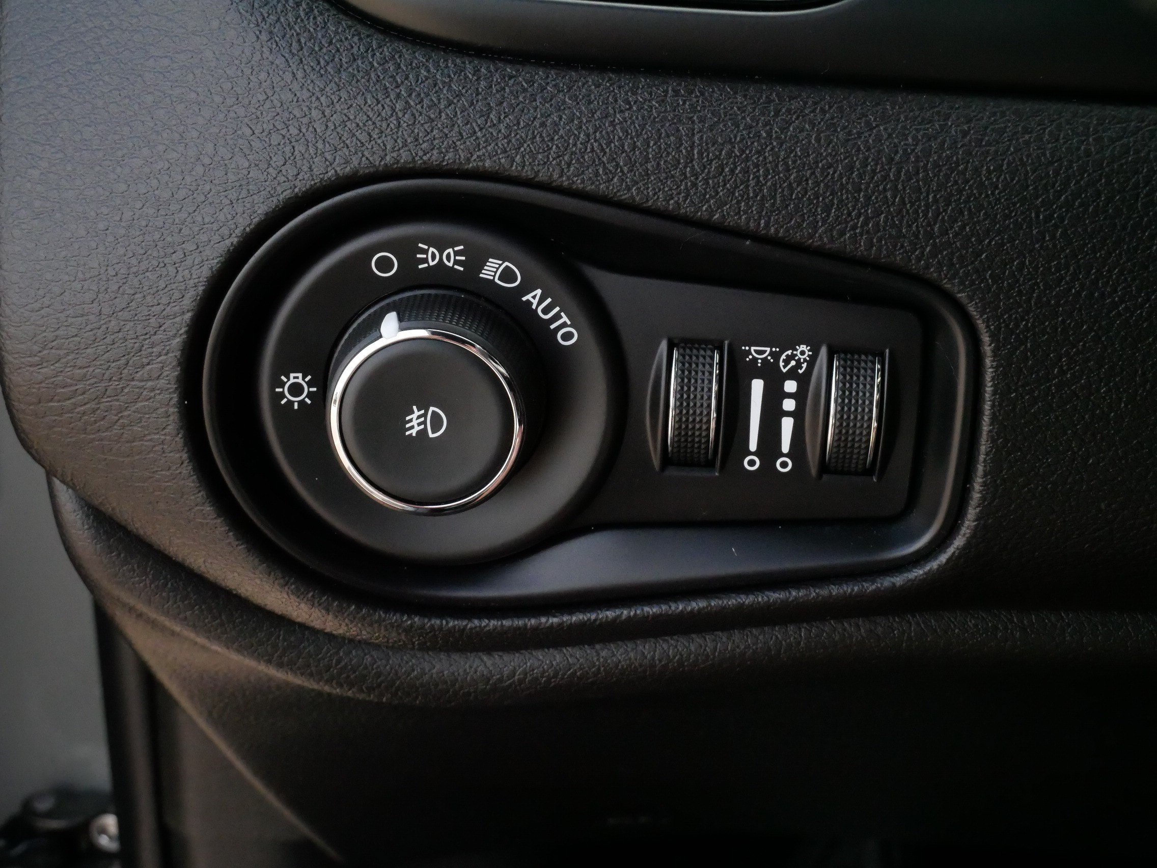 Used 2022 Jeep Renegade Altitude w/ Convenience Group AWD/4WD image 26