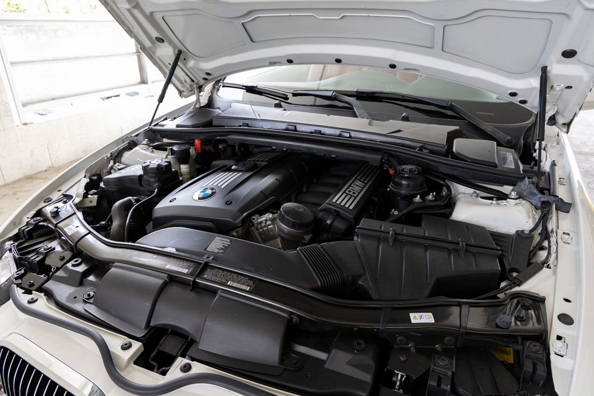 Used 2012 BMW 328i Convertible image 27