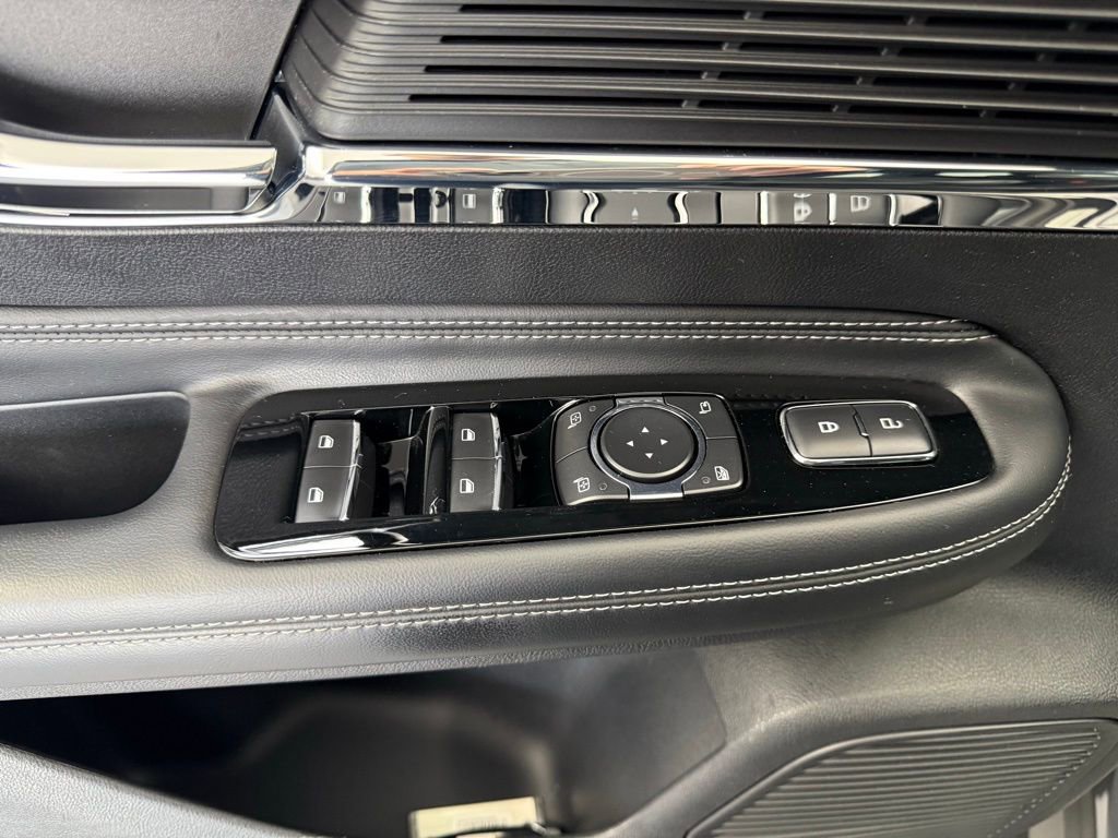 Used 2022 Lincoln Corsair AWD w/ Equipment Group 101A image 22