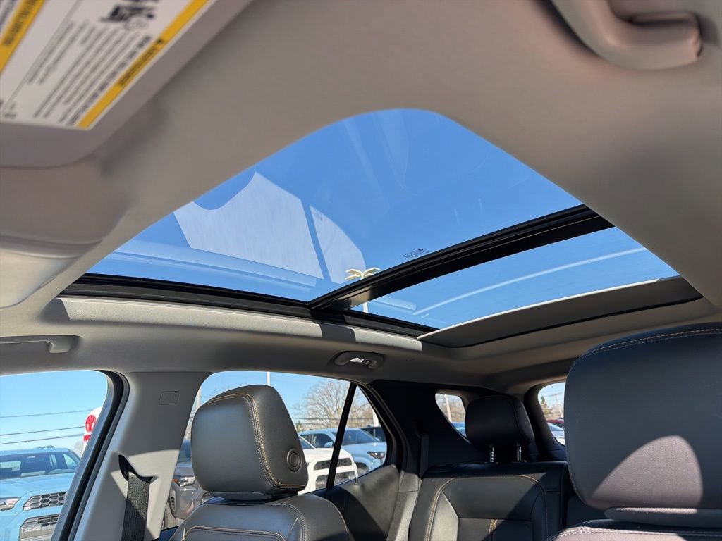 Used 2022 Chevrolet Equinox Premier image 20