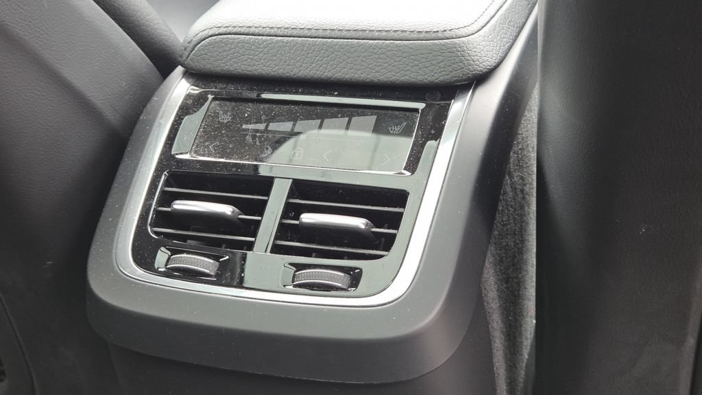 Used 2020 Volvo XC60 T5 Inscription AWD/4WD image 35