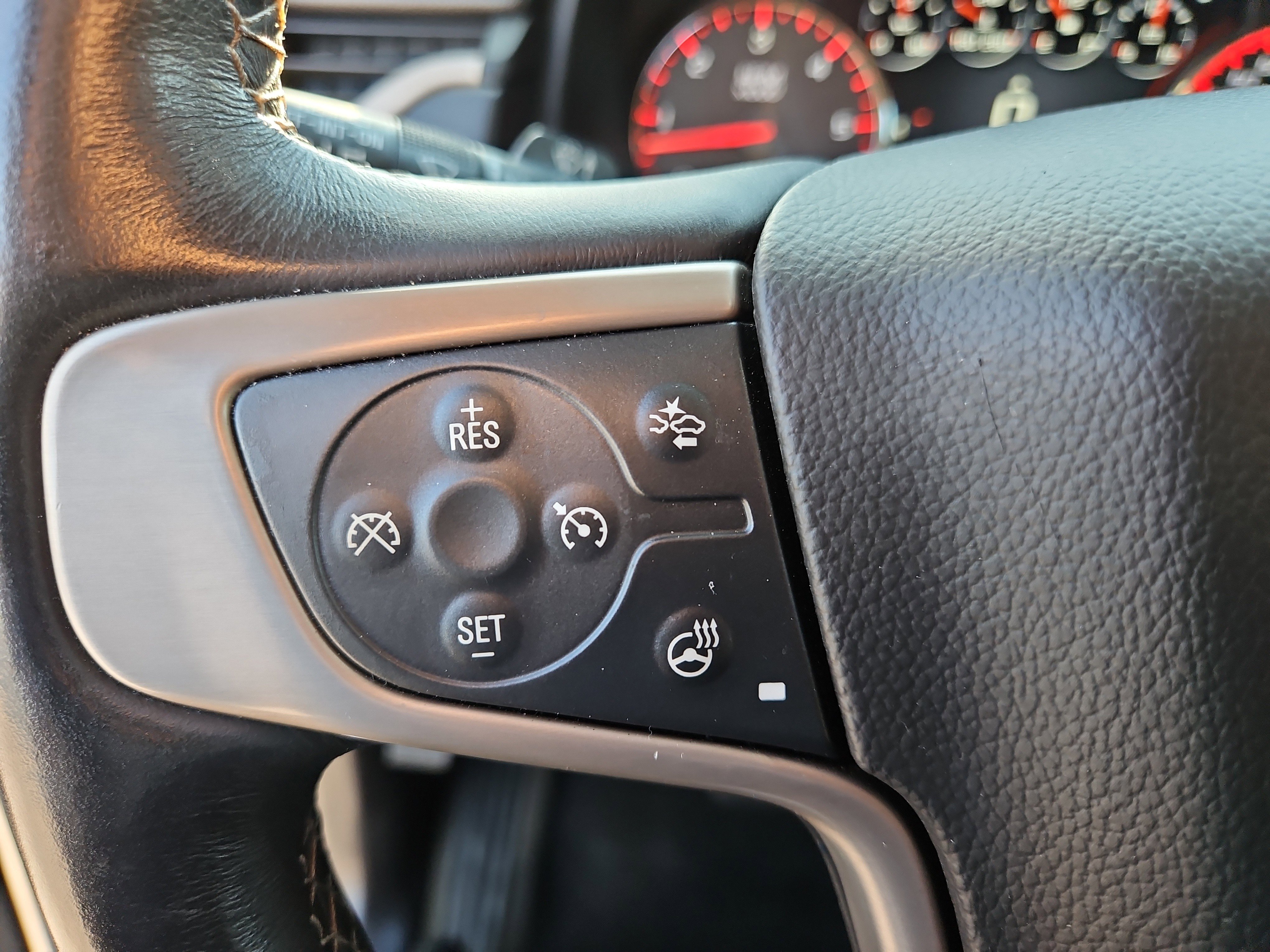 Used 2015 GMC Yukon Denali w/ Premium Package image 19