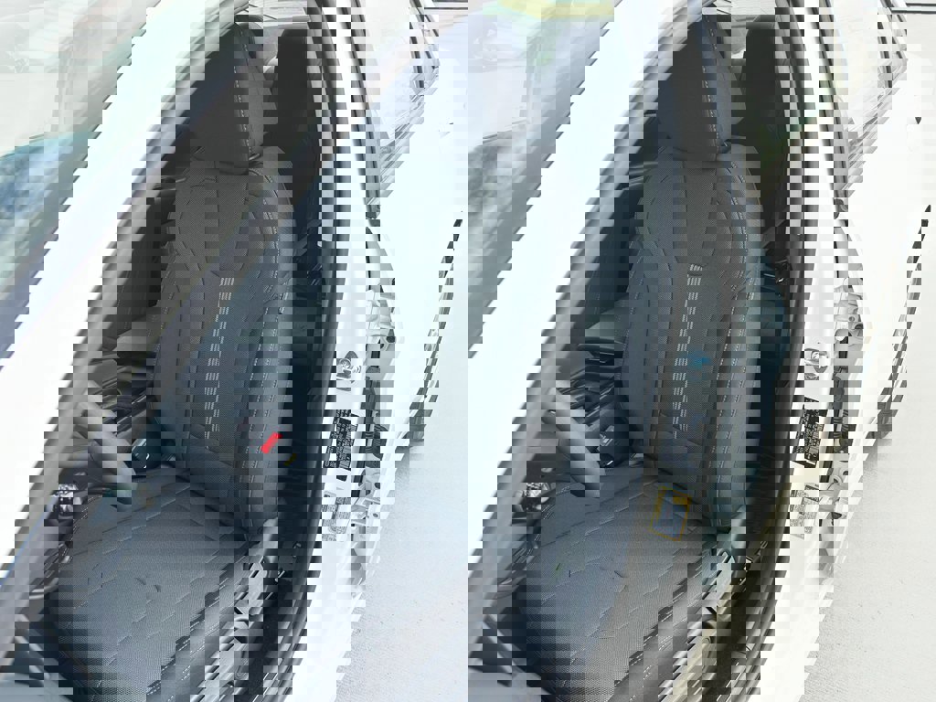 New 2026 Hyundai Elantra SE FWD image 23