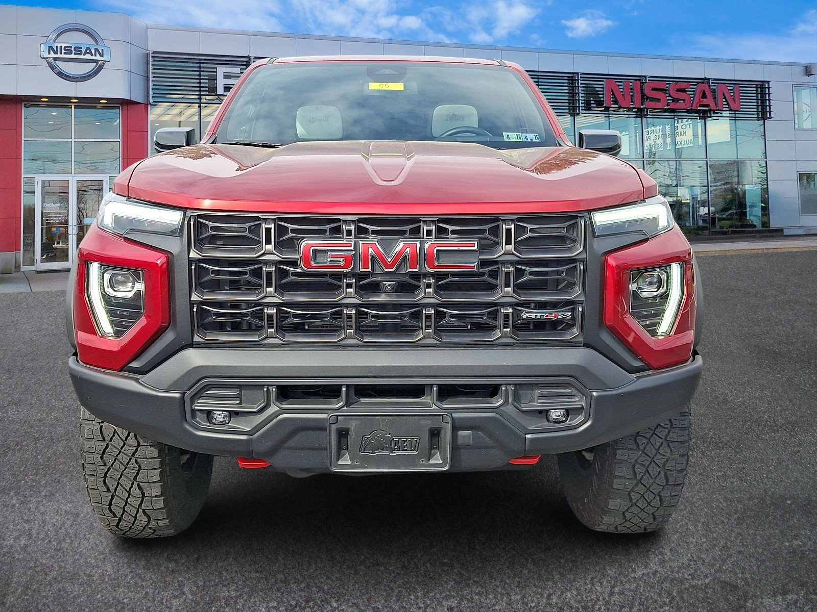 Used 2024 GMC Canyon AT4X w/ AT4X AEV Edition AWD/4WD image 2