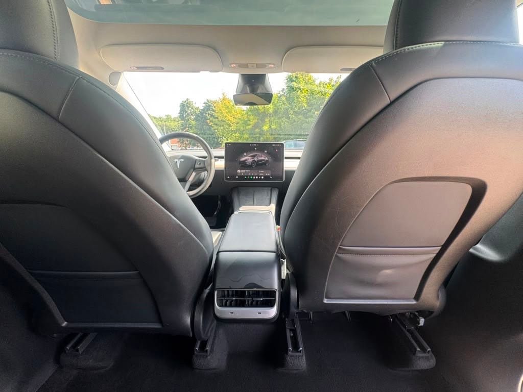 Used 2023 Tesla Model Y Long Range AWD/4WD image 21