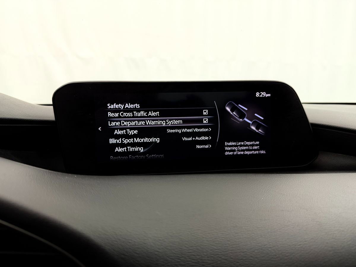 Used 2022 MAZDA MAZDA3 s FWD image 19
