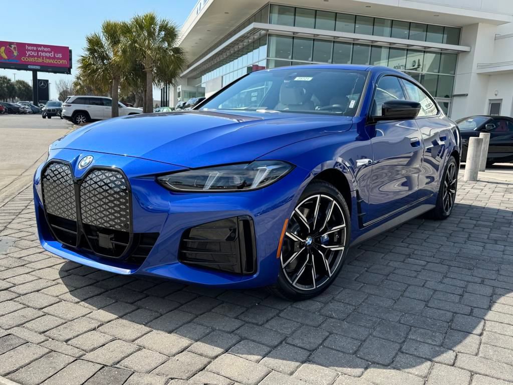 New 2025 BMW i4 xDrive40i w/ M Sport Package