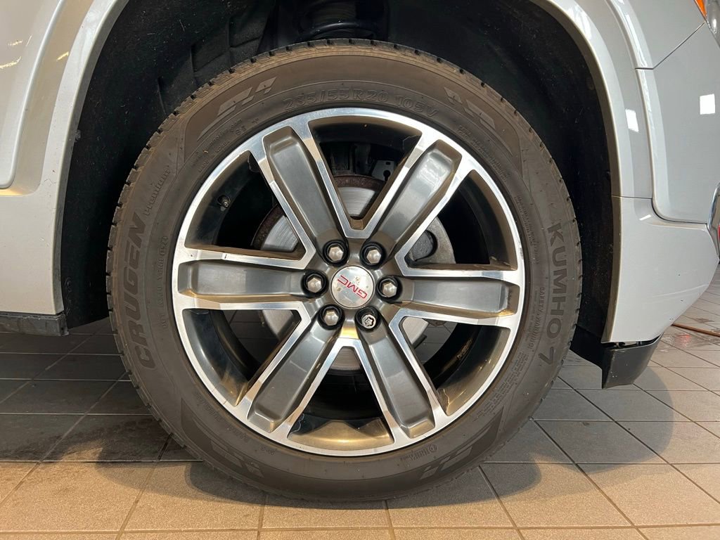 Used 2018 GMC Acadia Denali w/ LPO, Floor Liner Package image 12