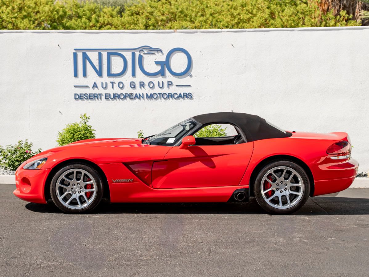 Used 2004 Dodge Viper SRT-10 RWD image 11