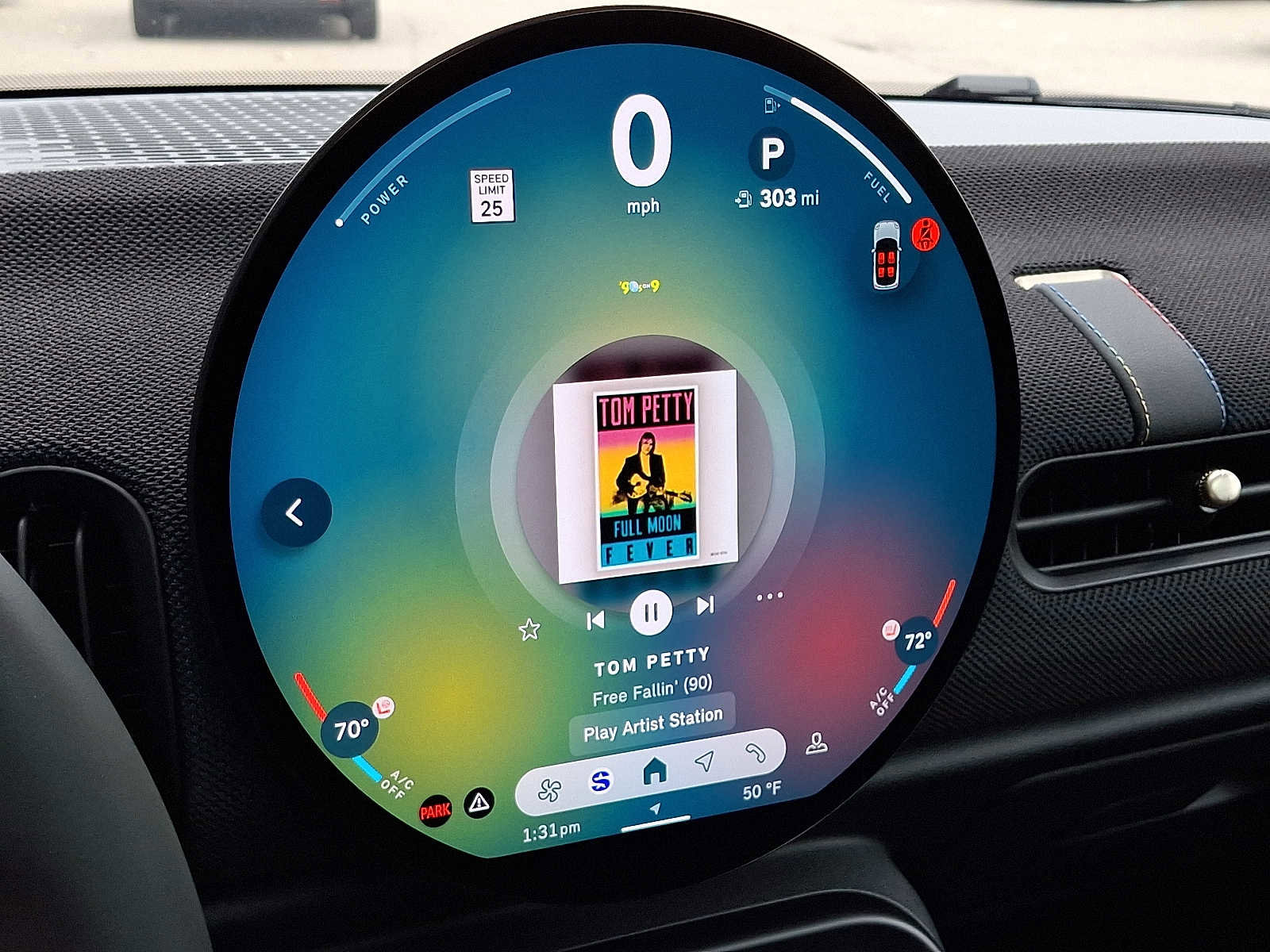 Used 2025 MINI Cooper 2-Door Hardtop image 18