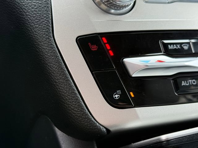 Used 2021 Ford Explorer XLT w/ Equipment Group 202A image 12