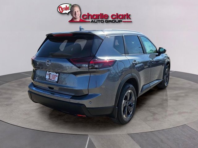 Certified 2025 Nissan Rogue SV w/ SV Premium Package image 6
